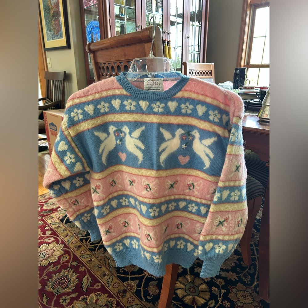 Susan Bristol hand embroidered 1989 vintage worsted wool pastel doves sweater 38